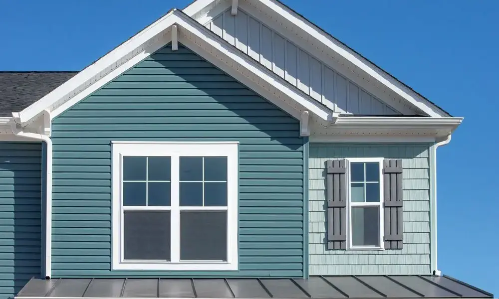 Roof repair and inspection services in Nuevo